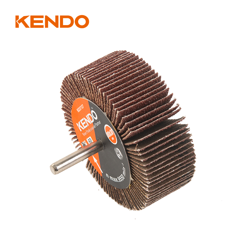 Tutup Roda dengan Poros