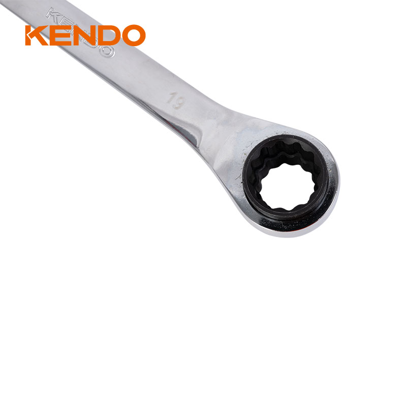 Kunci pas ratchet 4-in-1