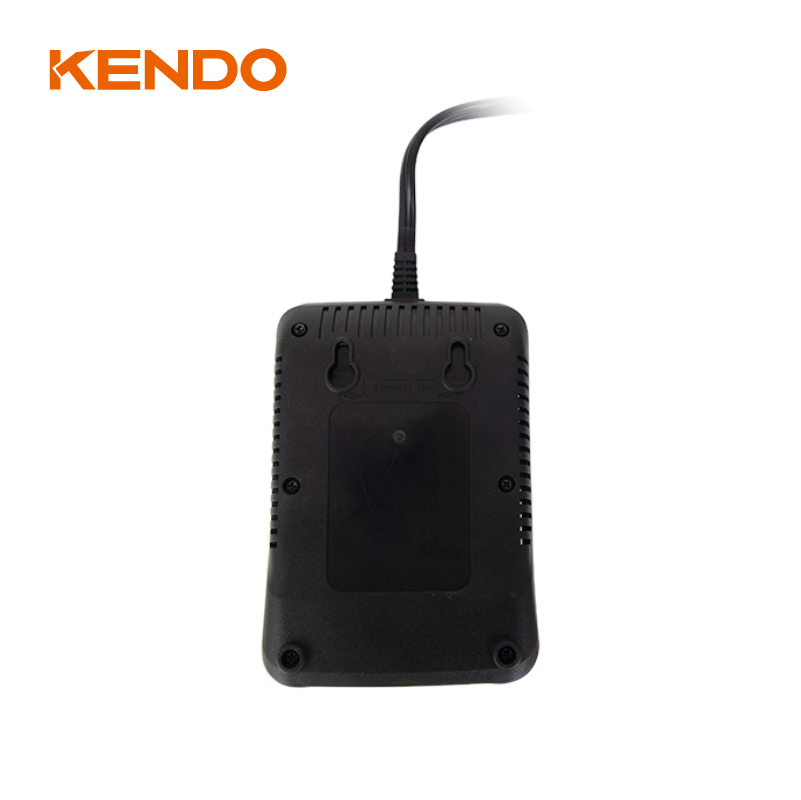 Charger cepat untuk paket baterai Li-ion 18V